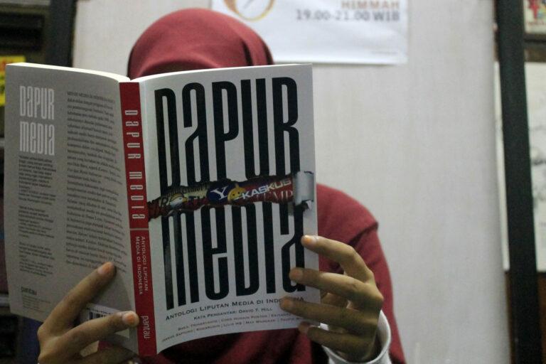Di Balik Nama Besar Media