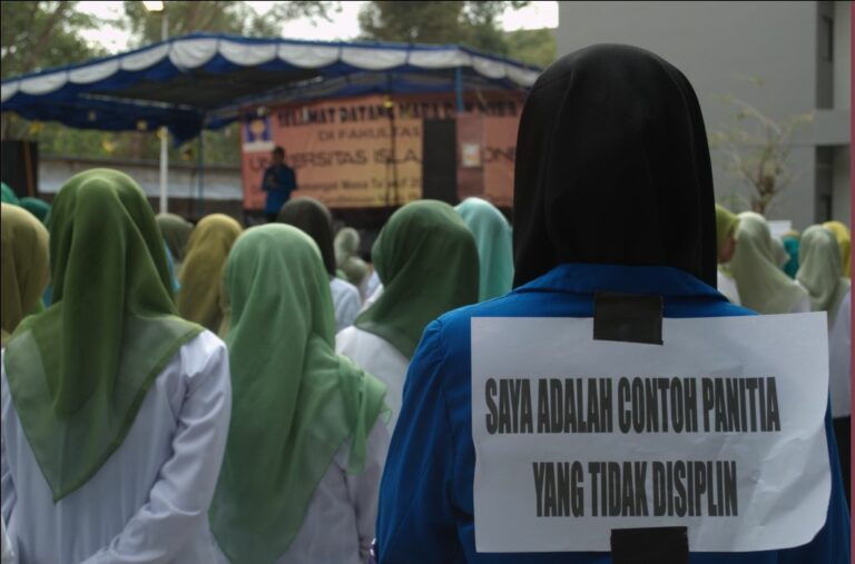 Gaya Baru Mendisiplinkan Panitia Masta