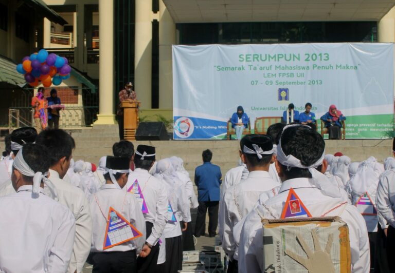 SERUMPUN KALI INI MENGHARUSKAN MABA MENGINAP
