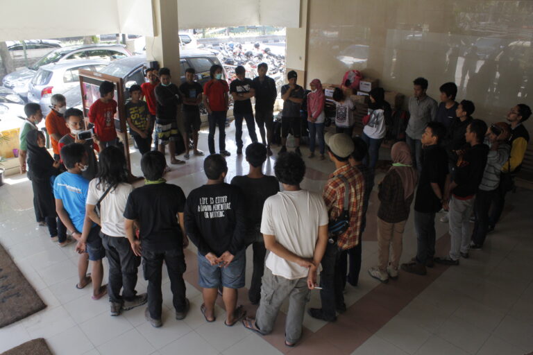 Minim Dana, Tim Kedua Sempat Tak Jadi Berangkat