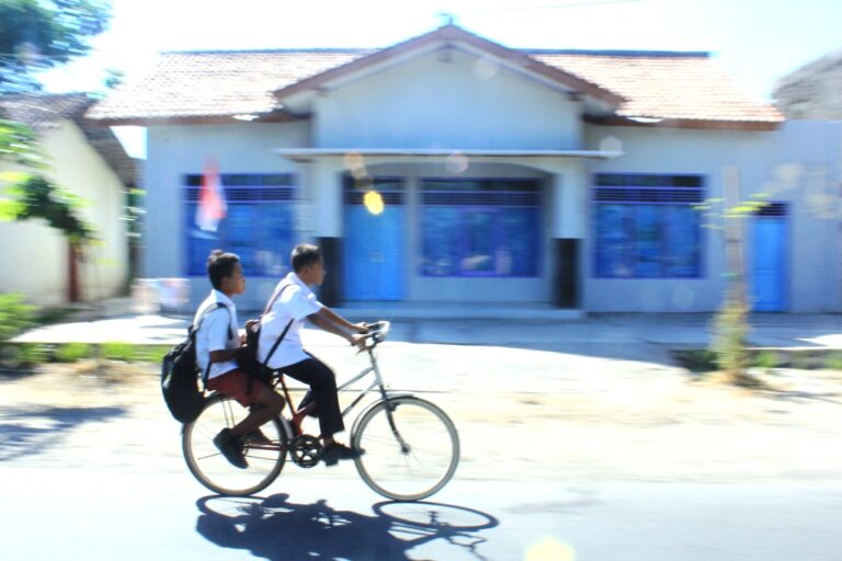 Bergegas Pulang