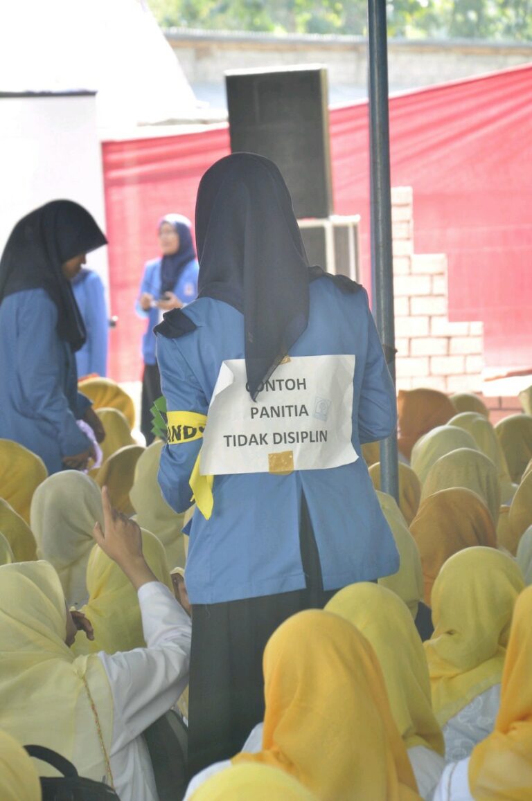 Panitia Melanggar, Panitia Kena Sanksi