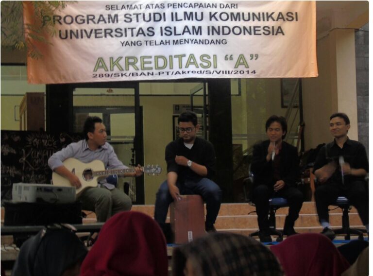 Usaha Menuju Akreditasi A Prodi Ilmu Komunikasi Uii