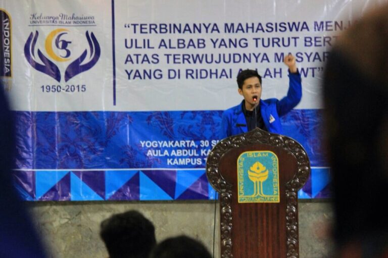 Mengorientasi Pergerakan KM UII