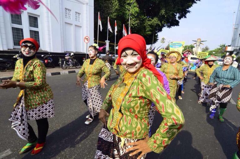 Kirab Pasar Tradisional
