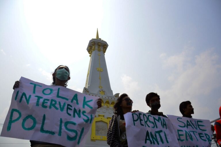 Solidaritas Persma Menolak Pembredelan Lentera