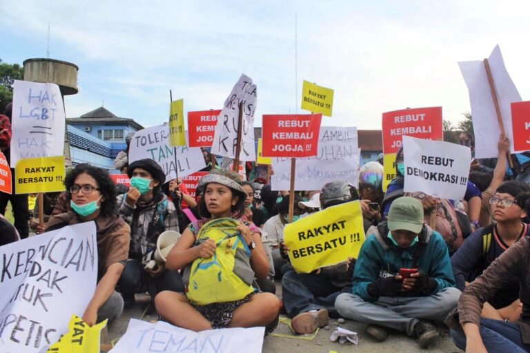 Dua Aksi Pro-Kontra LGBT Digelar Bersamaan di Yogyakarta