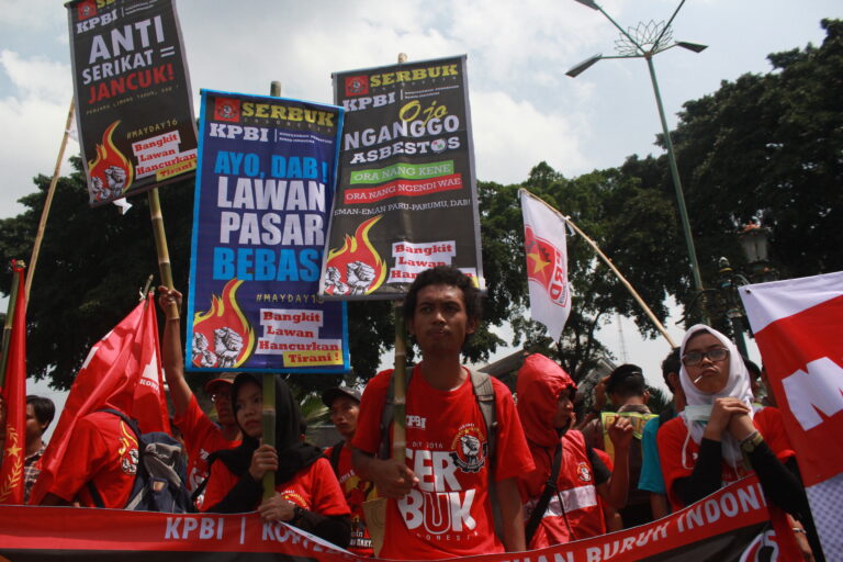 Peringati May Day, Buruh Jogja Berunjuk Rasa