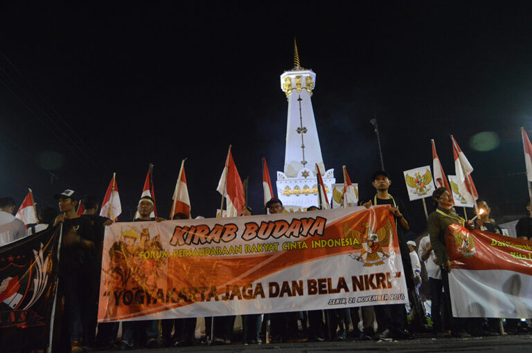 Doa Rakyat Yogyakarta Merindukan Persatuan