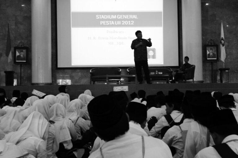 Menanti Kebangkitan Aktivis Kampus
