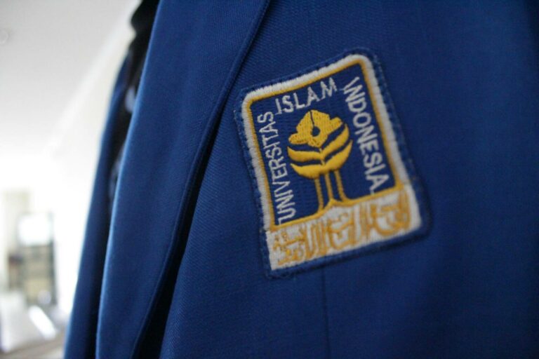 Tiga Lambang yang Pernah Digunakan UII