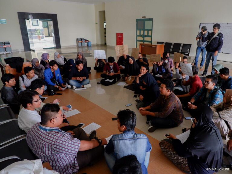 Mediasi DPM UII dan Aksi Tolak Pembungkaman Demokrasi di Kampus