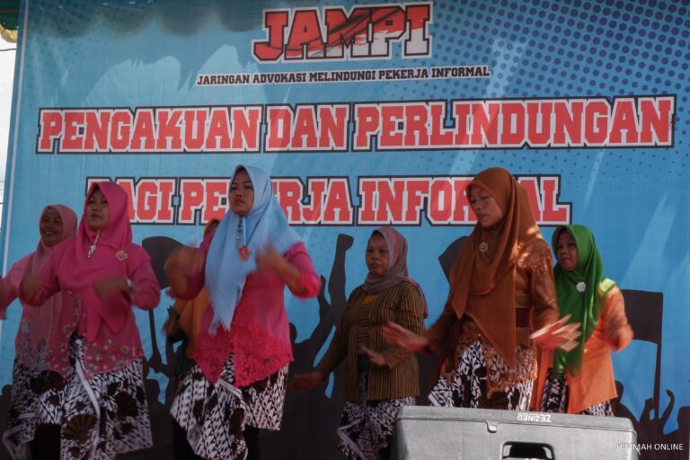 Peringati May Day, Buruh Informal Belum Mendapat Perlindungan Hukum