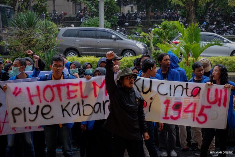 Ketika DPM Lebih Memilih di Balik Punggung Rektorat