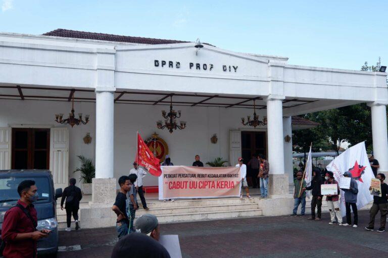 Aliansi Rakyat untuk Demokrasi Yogyakarta: Tolak UU Cipta Kerja Hingga Tak Lagi Percaya Pemerintah