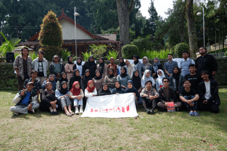 Kabar dari Kaliurang Km 14,5: Ombak Kecil untuk Gelombang Besar