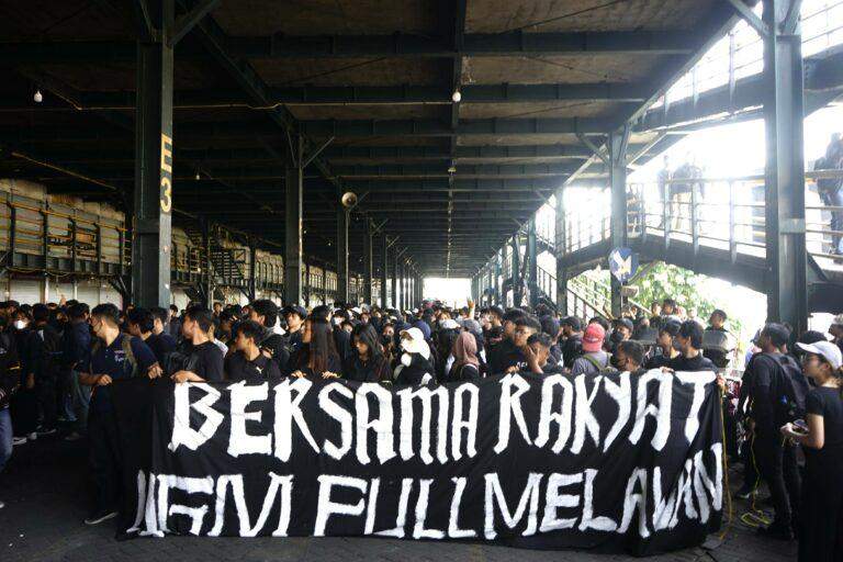 Aliansi Masyarakat Yogyakarta Gelar Aksi Kawal Putusan MK