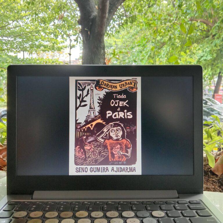 Analisis Wacana dalam Pembentukan Teori dari Buku Tiada Ojek di Paris