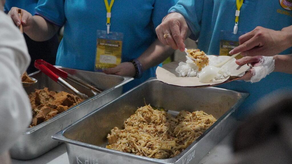 Menu tahu bacem dan sayur jamur